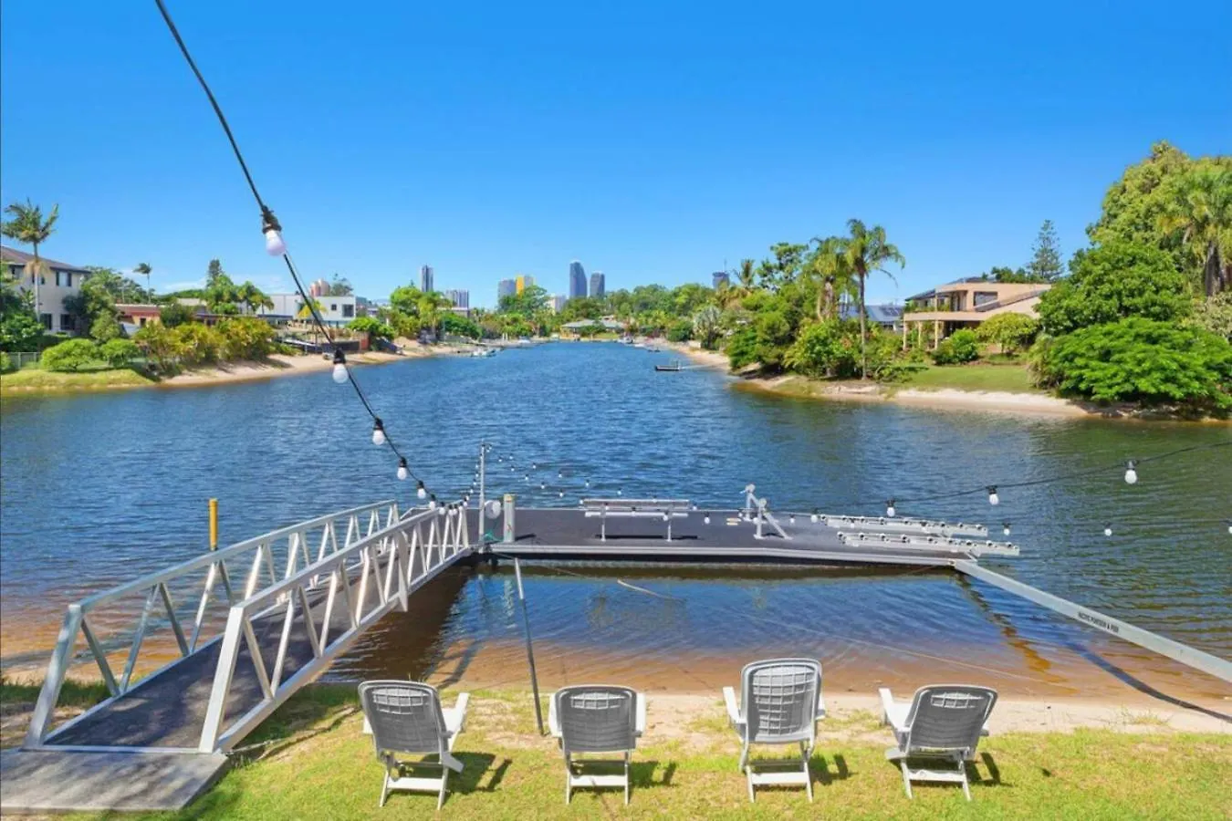 Ferienhaus Villa Water View Family Getaway - Wifi, Pool, Bbq Gold Coast